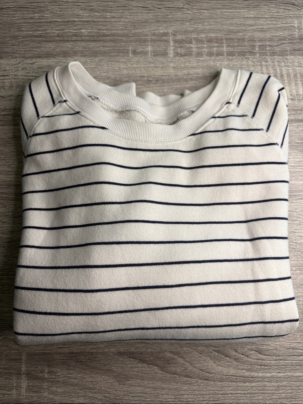 Old navy Classic White Navy Stripe Crewneck Sweatshirt